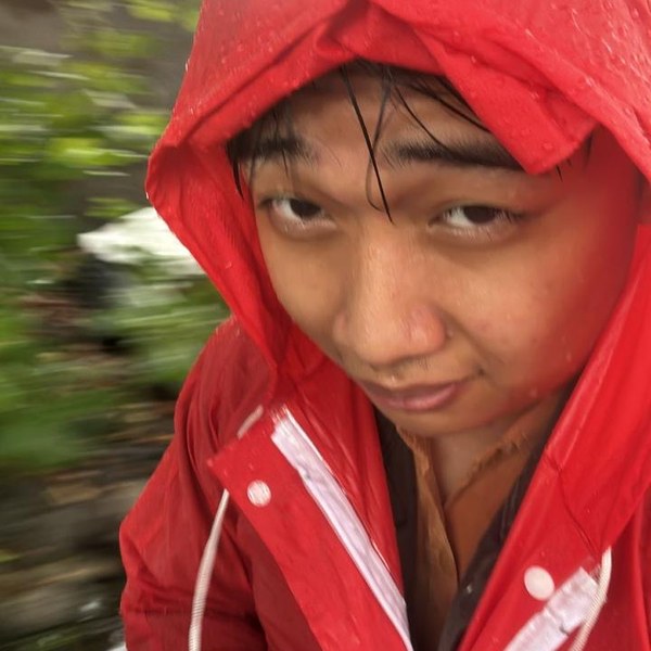 Foto Kesa, pemilik dan roaster kedai